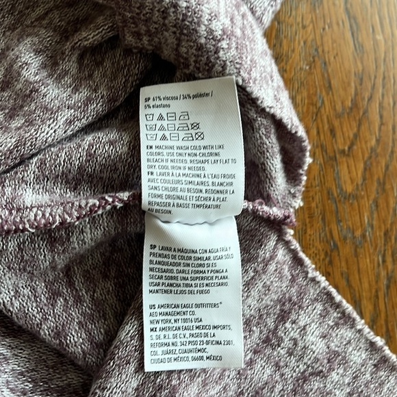 American Eagle Soft and Sexy Plush Size Small Scoop Neck Long Sleeves Raw Hem - Picture 10 of 12